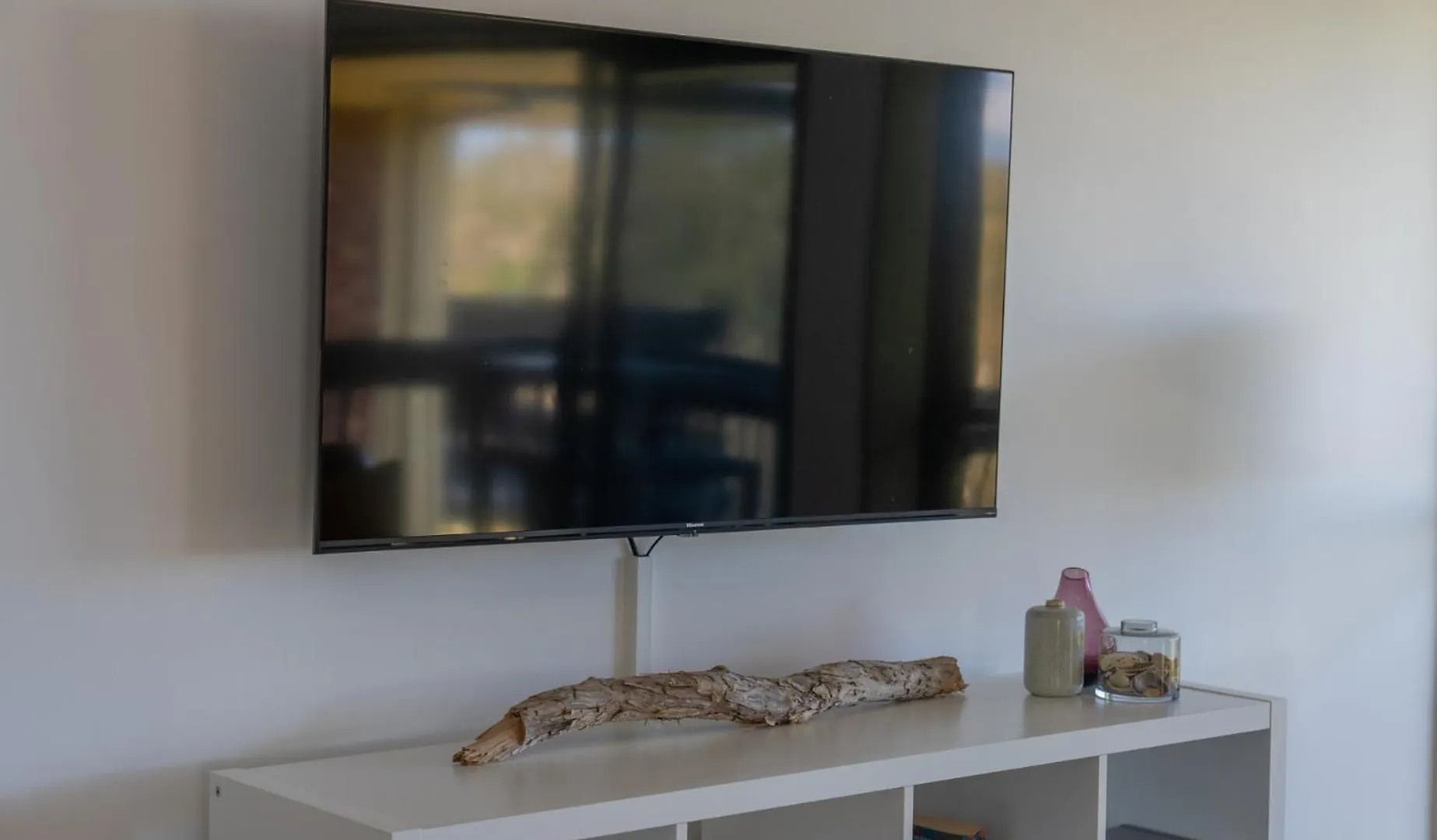 31 At Home - Absolute Beachfront Point Lookout Apartment