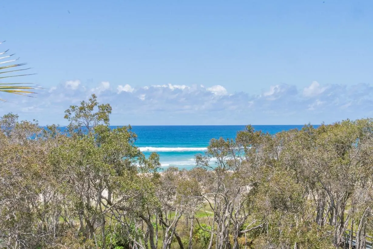 31 At Home - Absolute Beachfront Point Lookout 0*,  Australia