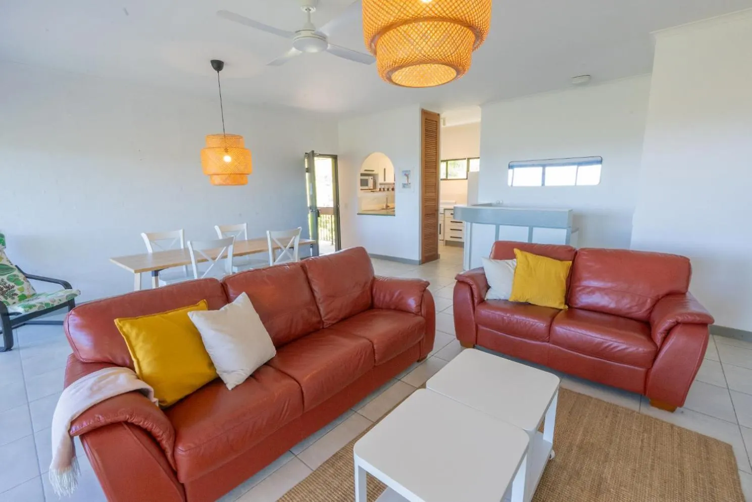 31 At Home - Absolute Beachfront Point Lookout